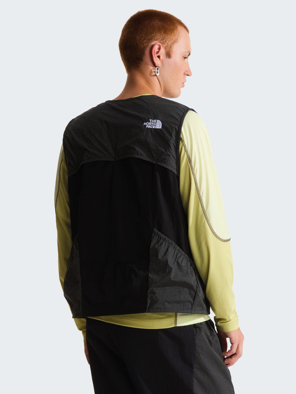The-NSE-Tech-Gilet_6_600x.jpg Gilet Leggero in Tessuto FlashDry Nero