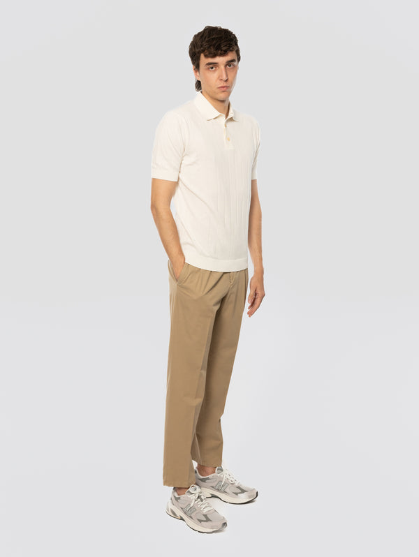image-96_a05103e2-fea6-4328-85a6-23716cc565ca_600x.jpg Pantaloni Easy Fit con Pences Sabbia